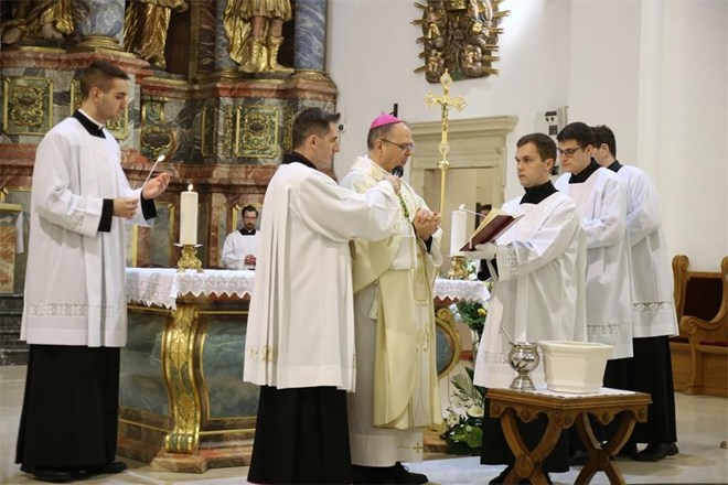 Varaždinska biskupija organizira uskršnju svetu ispovijed i misu na Uskrs na engleskom jeziku
